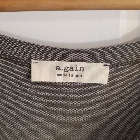 NWT Olive Southwest Patterned Cold Shoulder Long Sleeve Top - Picture 3 of 3